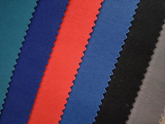 Υφάσματα από τζίνι TC 65 35 Πολυκαμπόνιο Twill 21*21 108*58 Υφάσματα από τρυπάνι για κλασικά ρούχα εργασίας