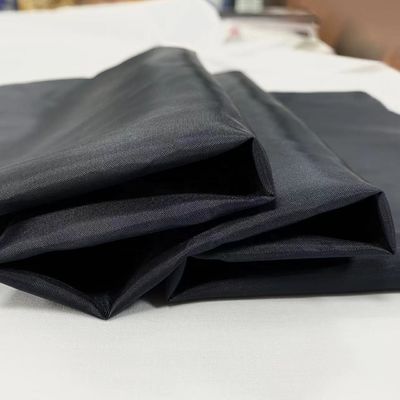 Προσαρμοσμένο ύφασμα 100% πολυεστέρας επιφάνειας 210T Taffeta σε προσαρμοσμένο χρώμα για οικιακό υφασμάτινο