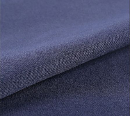 Ρωσία 80% Πολυέστερ 20% Βαμβάκι Ντενίμ ύφασμα 190gm Ανθεκτικό στο νερό Greta Twill Workwear