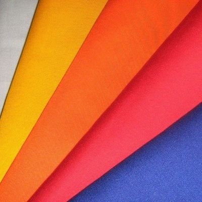 Υφάσματα εργασιακής ένδυσης με έντυπα SOLIDS για στολές στο Gabardine